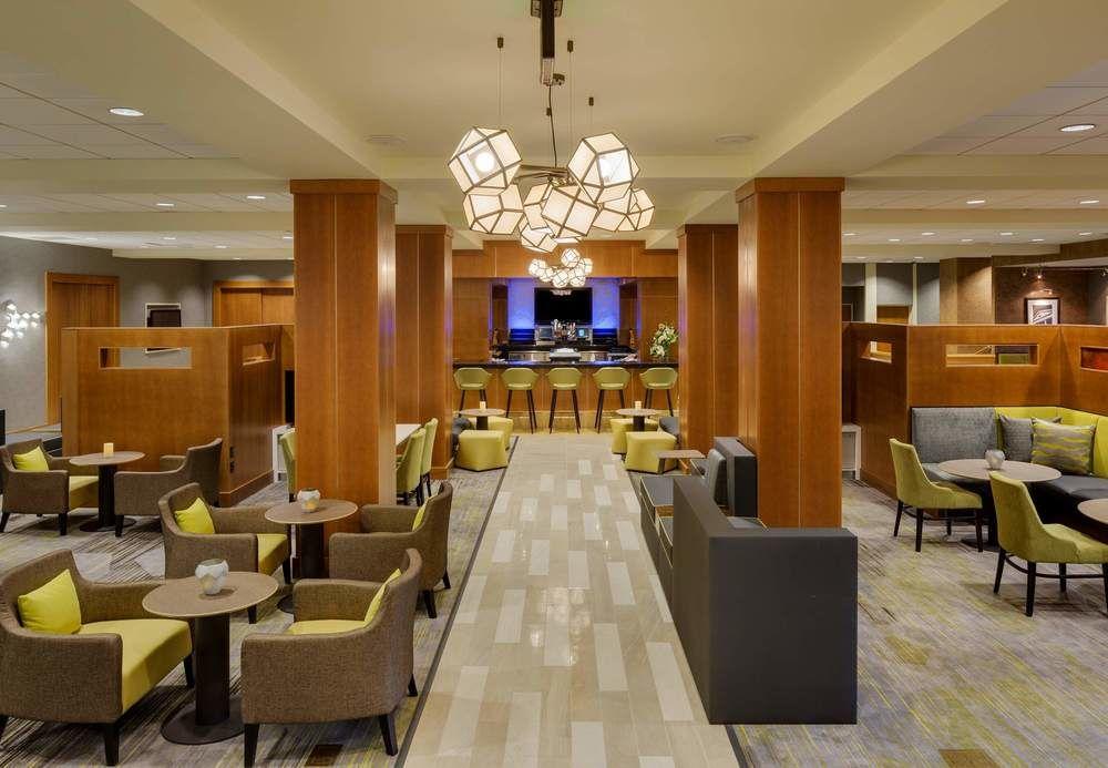 Courtyard By Marriott Boston Logan Airport Hotell Exteriör bild