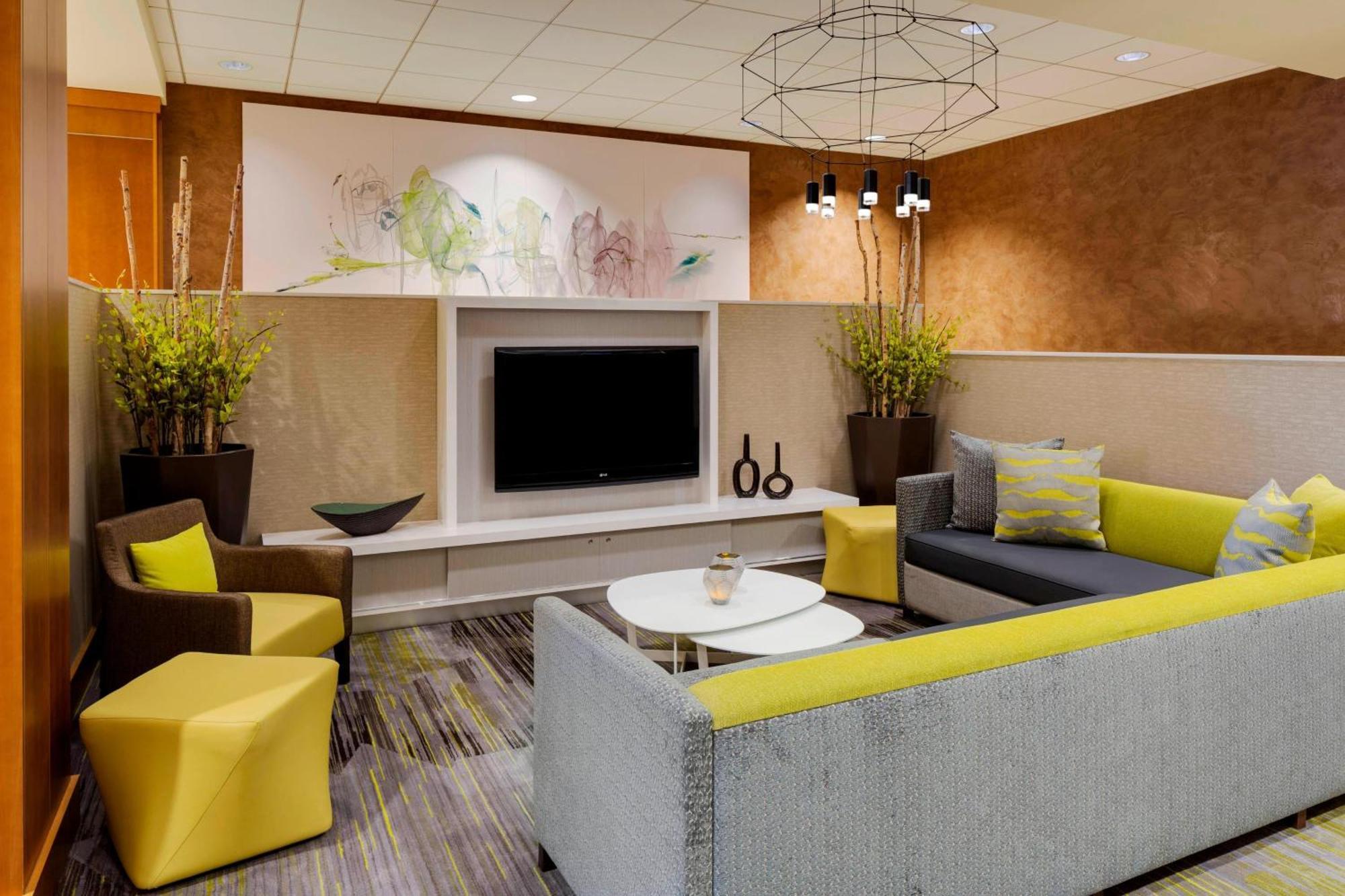 Courtyard By Marriott Boston Logan Airport Hotell Exteriör bild