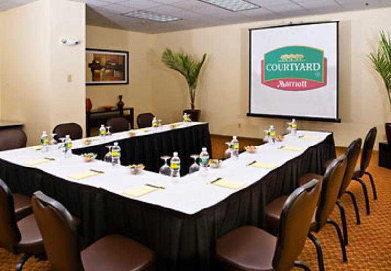 Courtyard By Marriott Boston Logan Airport Hotell Exteriör bild