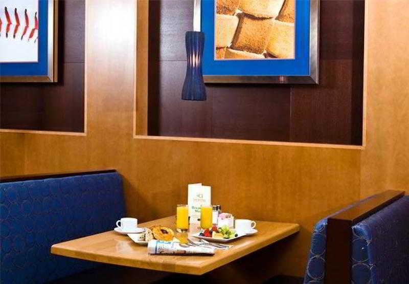 Courtyard By Marriott Boston Logan Airport Hotell Exteriör bild