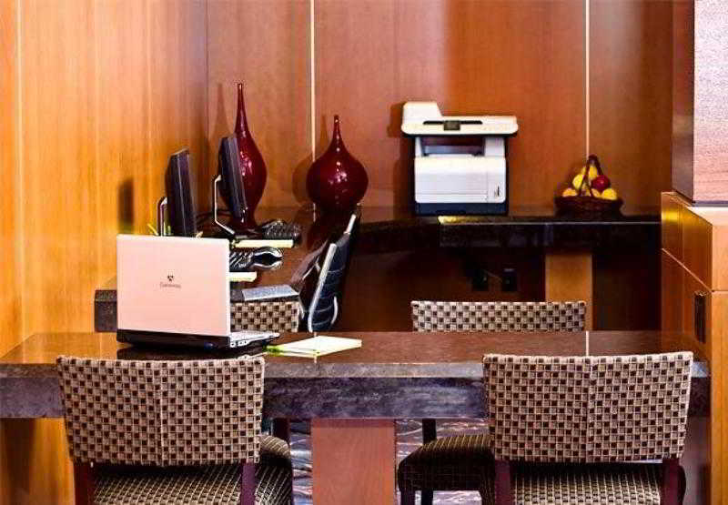 Courtyard By Marriott Boston Logan Airport Hotell Exteriör bild