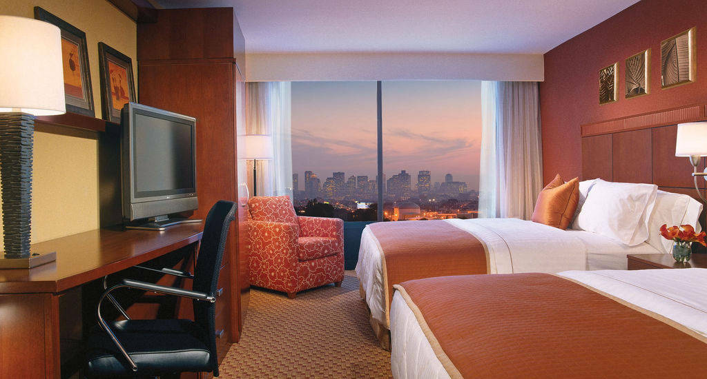 Courtyard By Marriott Boston Logan Airport Hotell Exteriör bild