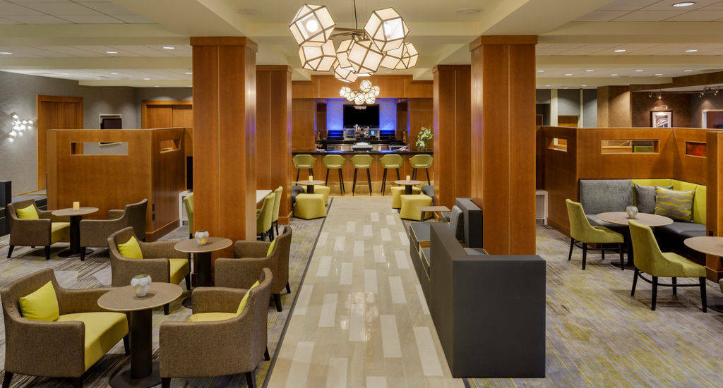 Courtyard By Marriott Boston Logan Airport Hotell Exteriör bild
