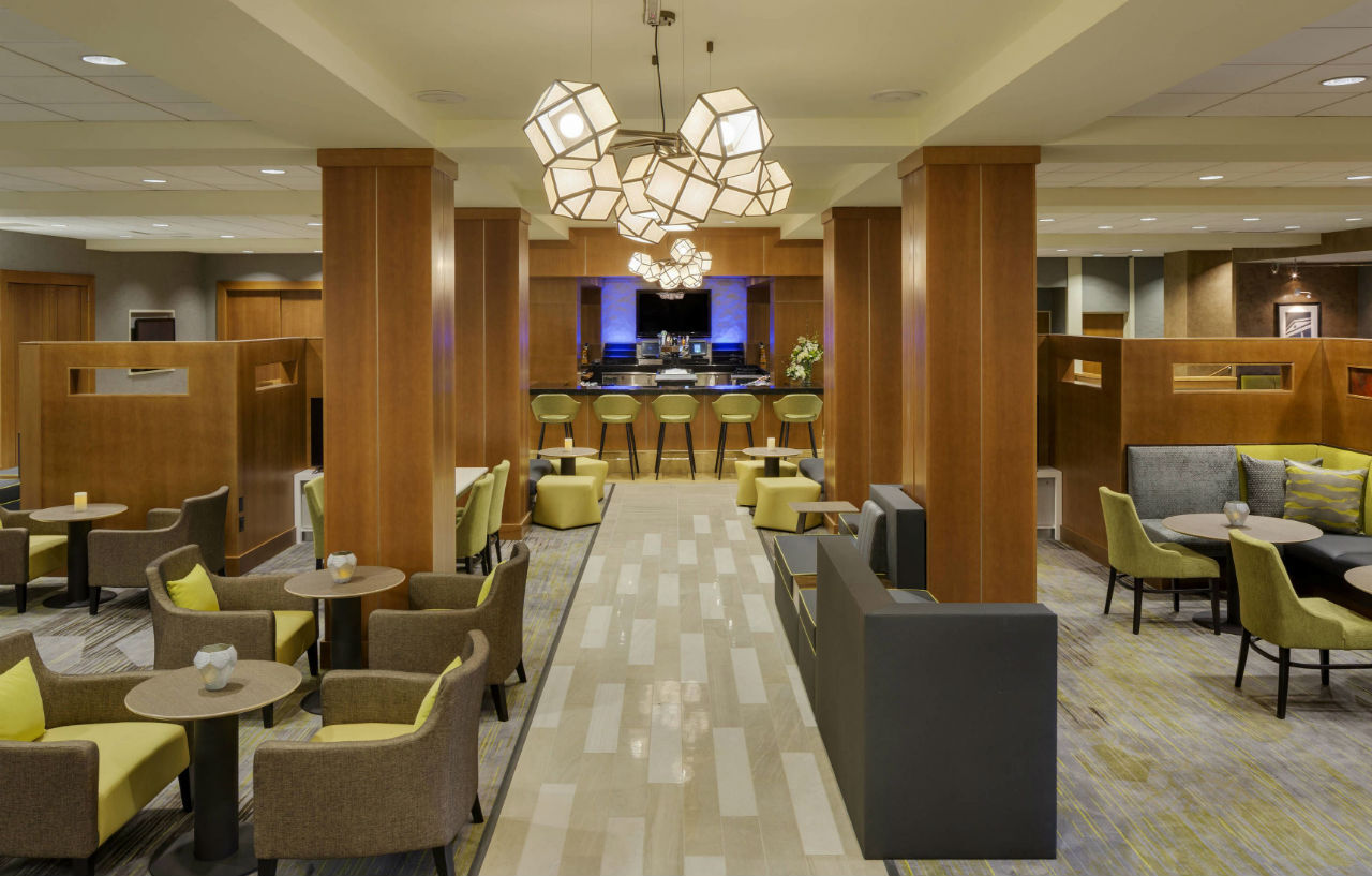 Courtyard By Marriott Boston Logan Airport Hotell Exteriör bild